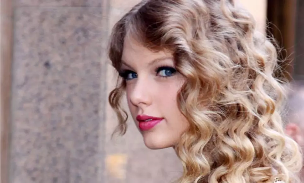 Taylor Swift, &#8216;Mine&#8217; &#8211; Lyrics Uncovered