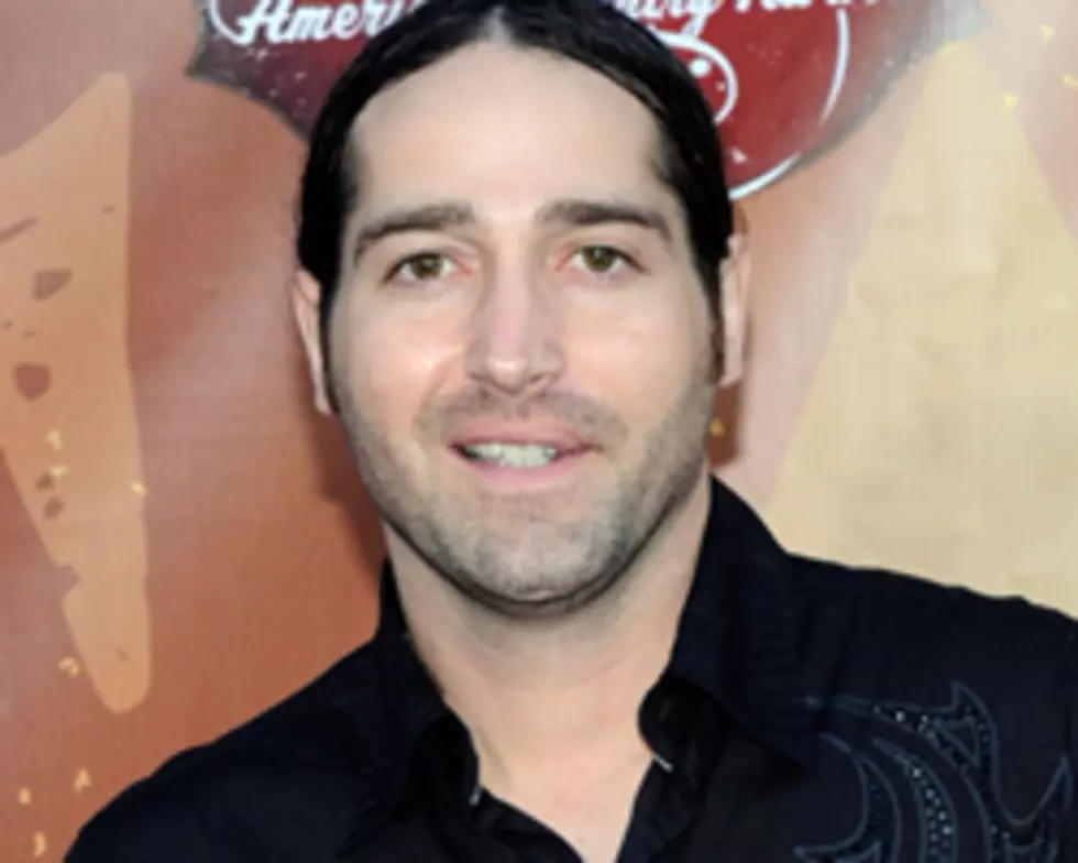 Josh Thompson Reveals Plans for His Upcoming Album and Christmas