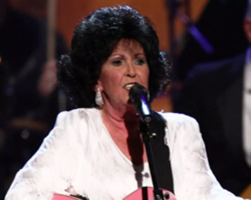 Wanda Jackson and Jack White, ‘Thunder on the Mountain’ – Video Spotlight