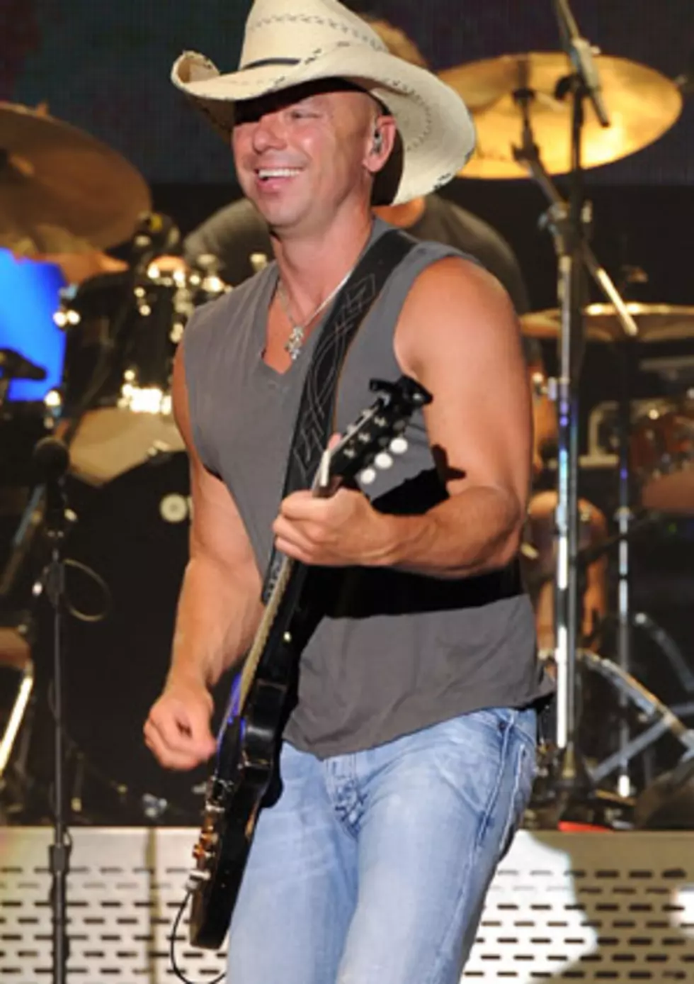 Kenny Chesney Scores 21st No. 1 Single With &#8216;Somewhere With You&#8217;