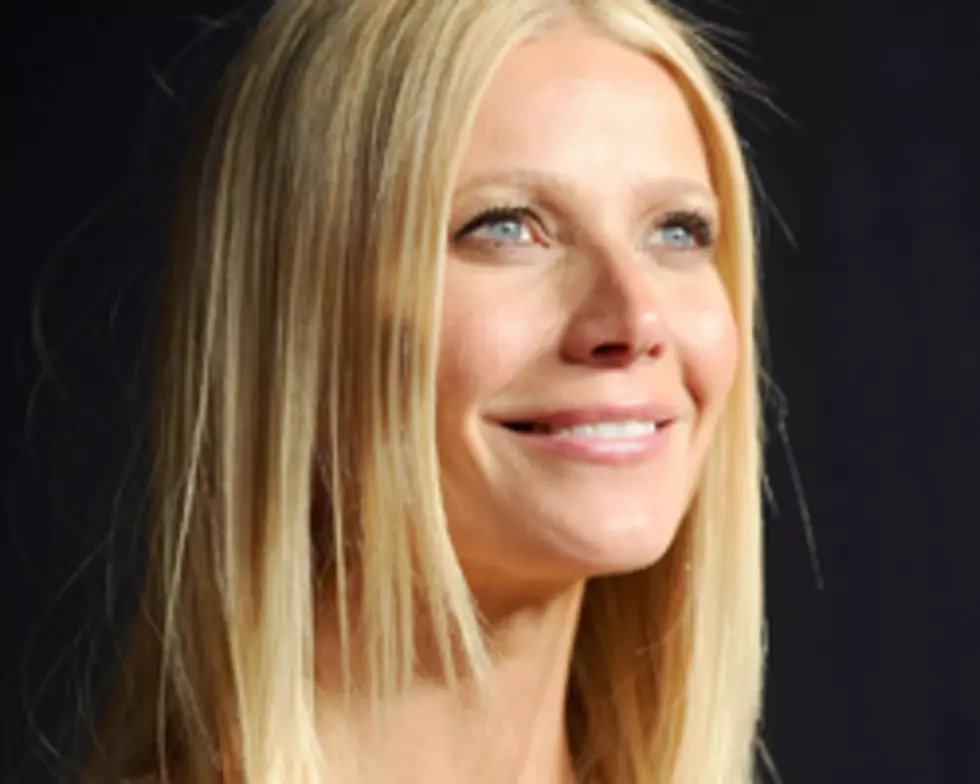 Gwyneth Paltrow Is in Talks to Secure a Record Deal