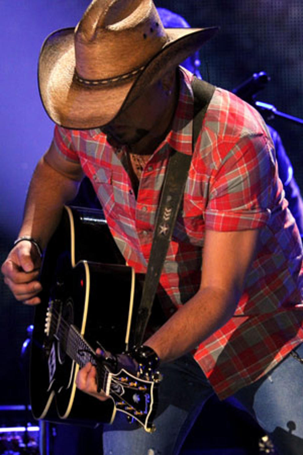 Jason Aldean Tells You How to Have His &#8216;Kinda Party&#8217;