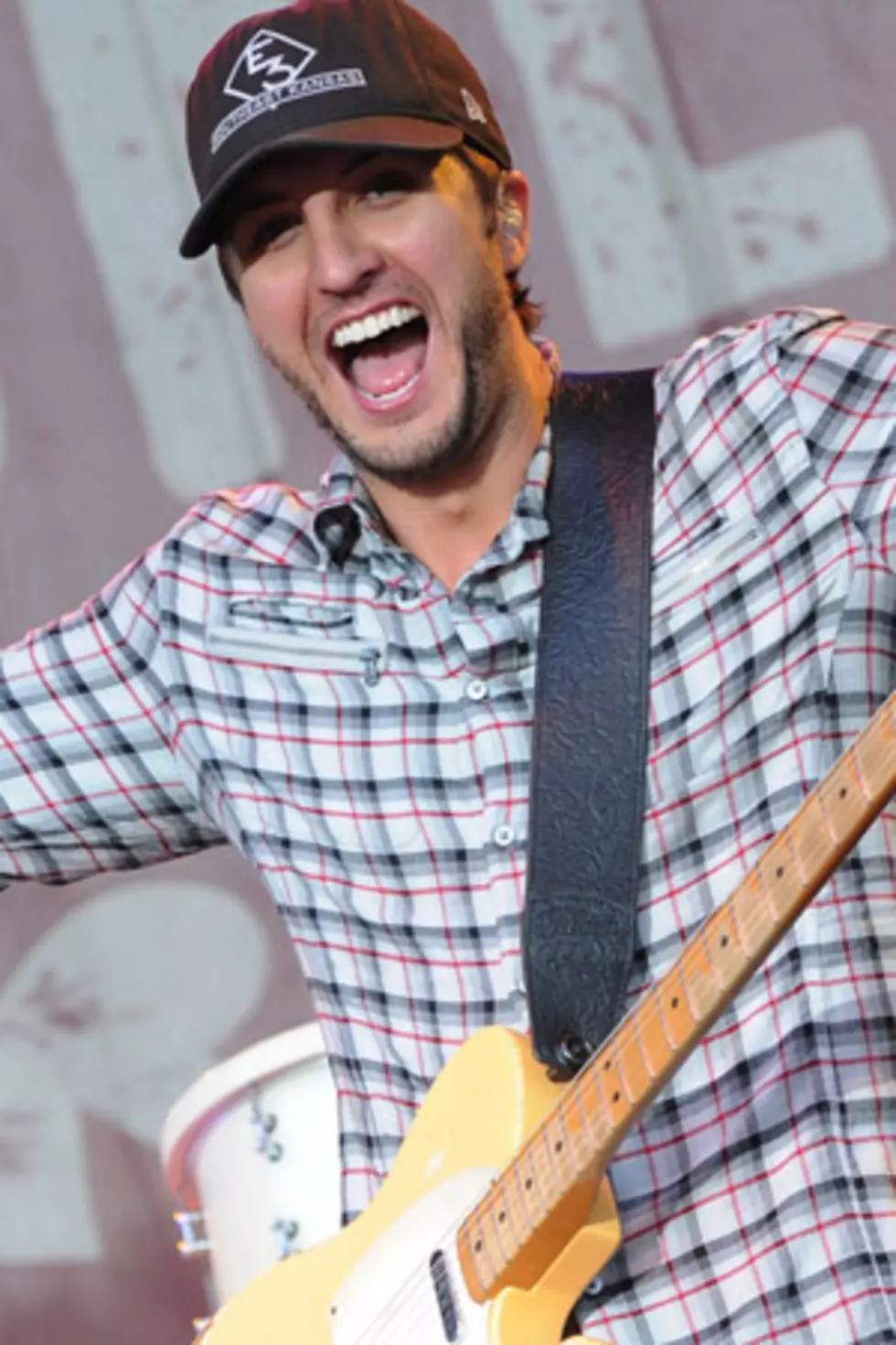Luke Bryan Says Super Bowl Commercials Were Overhyped