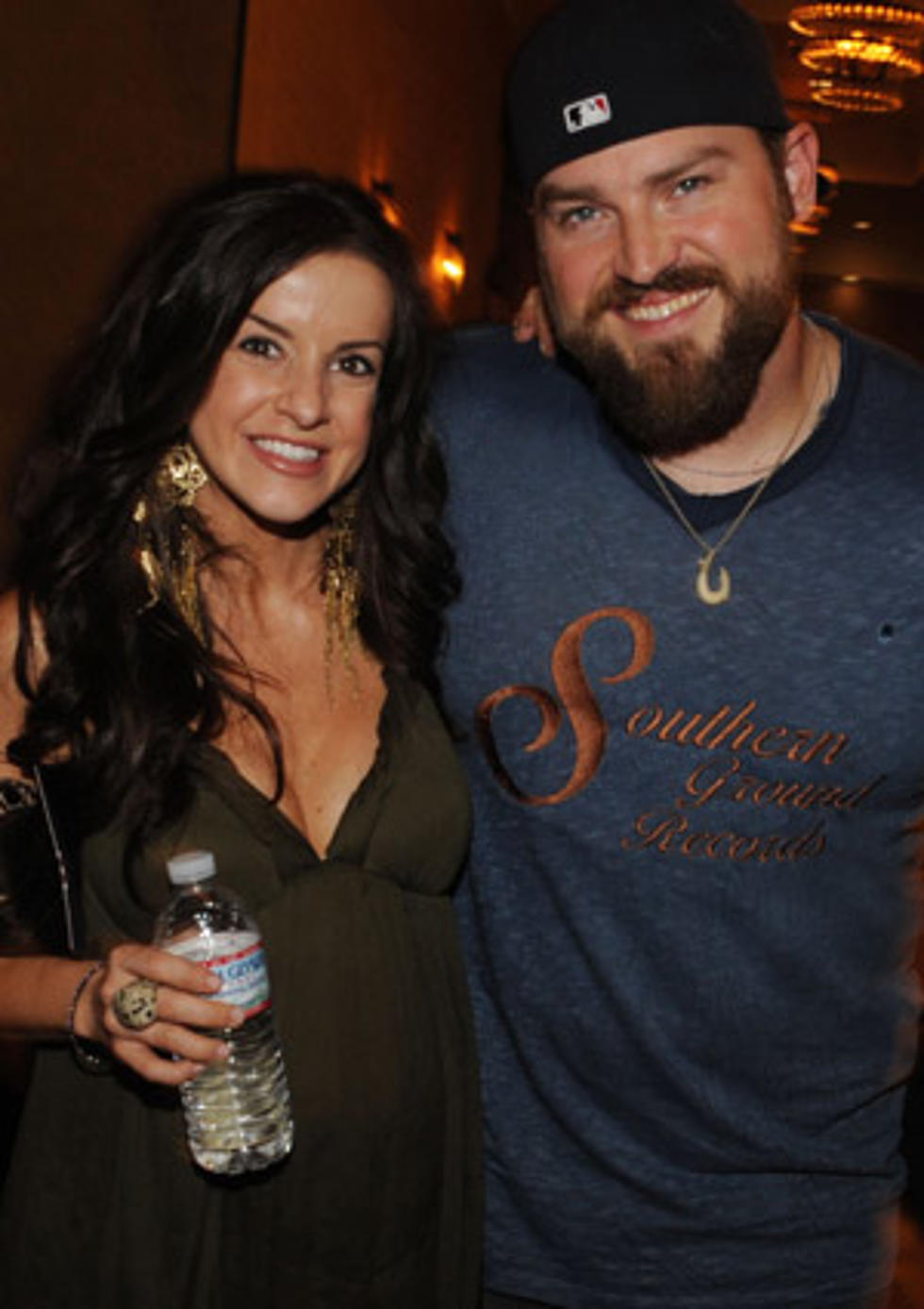 Zac Brown&#8217;s Wife Shelly Is on Bed Rest, Awaiting Baby No. 4