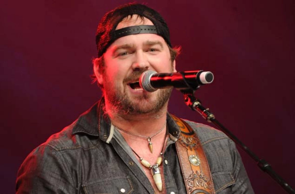Lee Brice Debuts Brand New Song ‘Haunted’