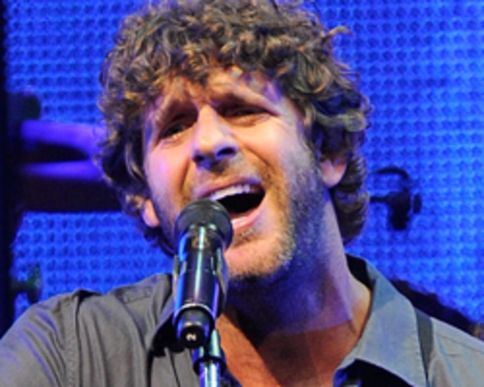 Billy Currington Stays Healthy on the Road With Coconut Water and Veggie Juice