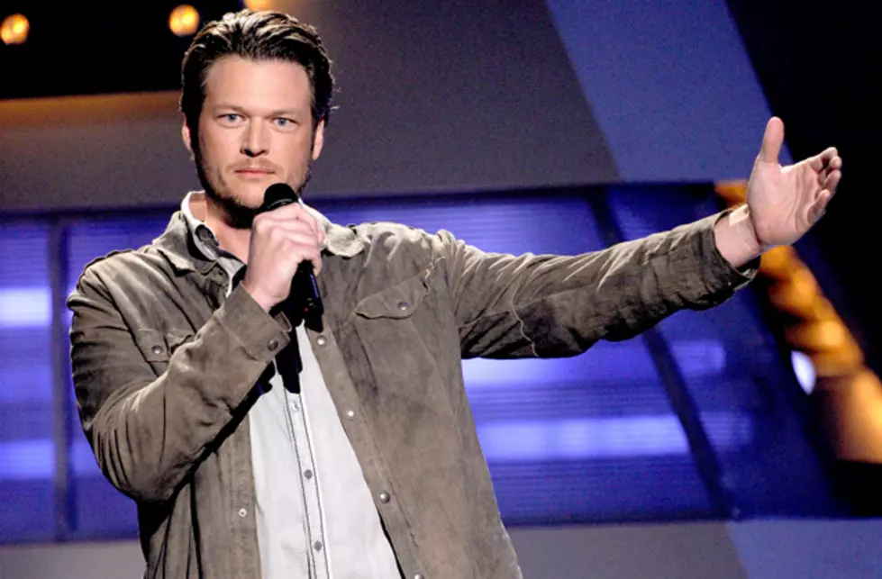 Blake Shelton Shows Humor, Easily Holds His Own Against Pop Stars on ‘The Voice’