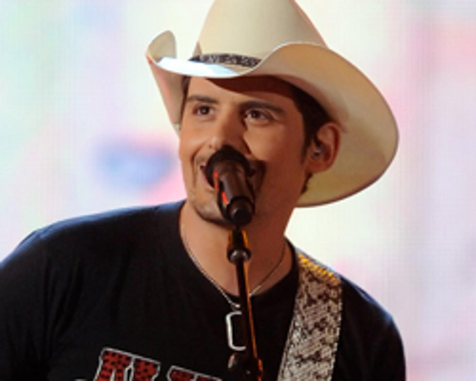 Brad Paisley Teaches His Son Some &#8216;Office&#8217; Humor, Likens His House to Comic-Con