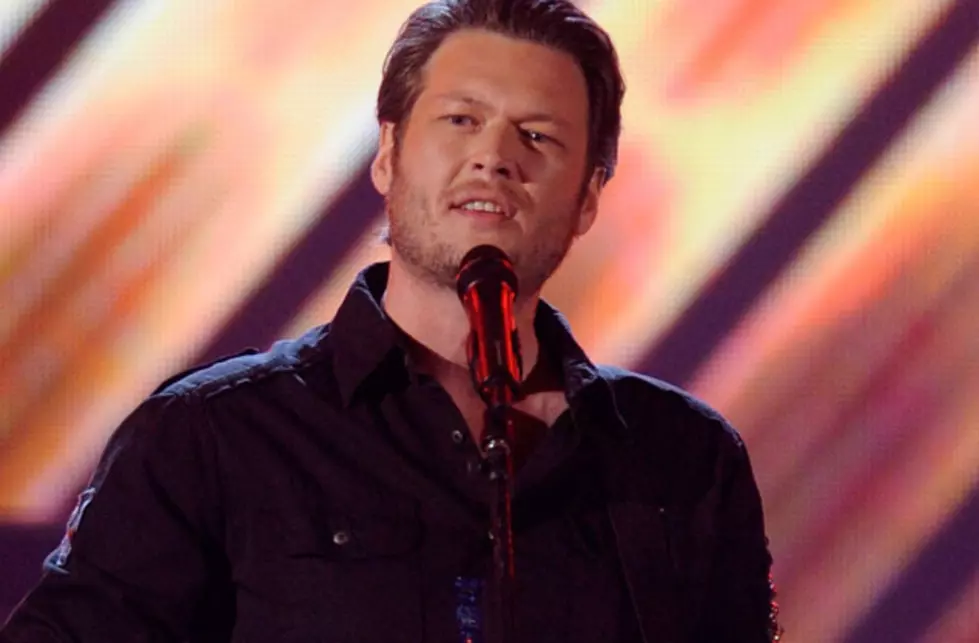 Blake Shelton Premieres New Single &#8216;Honey Bee&#8217; During 2011 ACM Awards