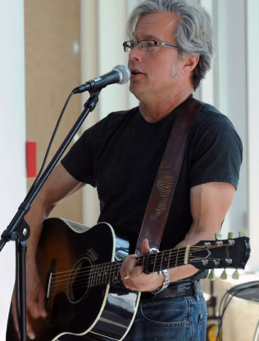 Radney Foster, ‘Just Call Me Lonesome’ – Lyrics Uncovered