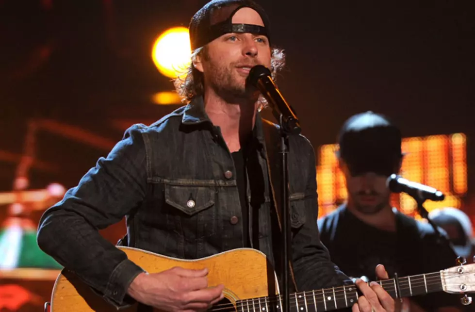 Dierks Bentley’s Pre-Show Rituals Include Duct Tape, Prayers and Something ‘Special’ to Drink