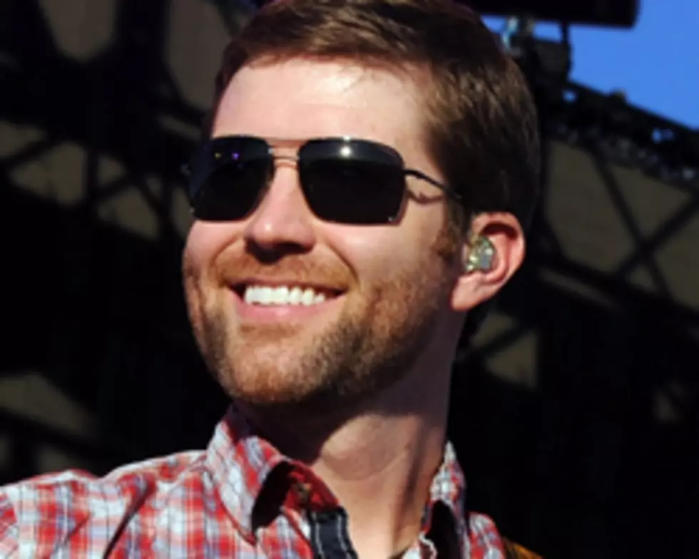 Josh Turner Concert Turns Into Engagement Hot Spot