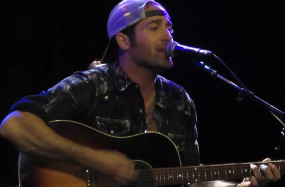Josh Thompson Throws a Party for His Fans During CMA Music Fest in Nashville