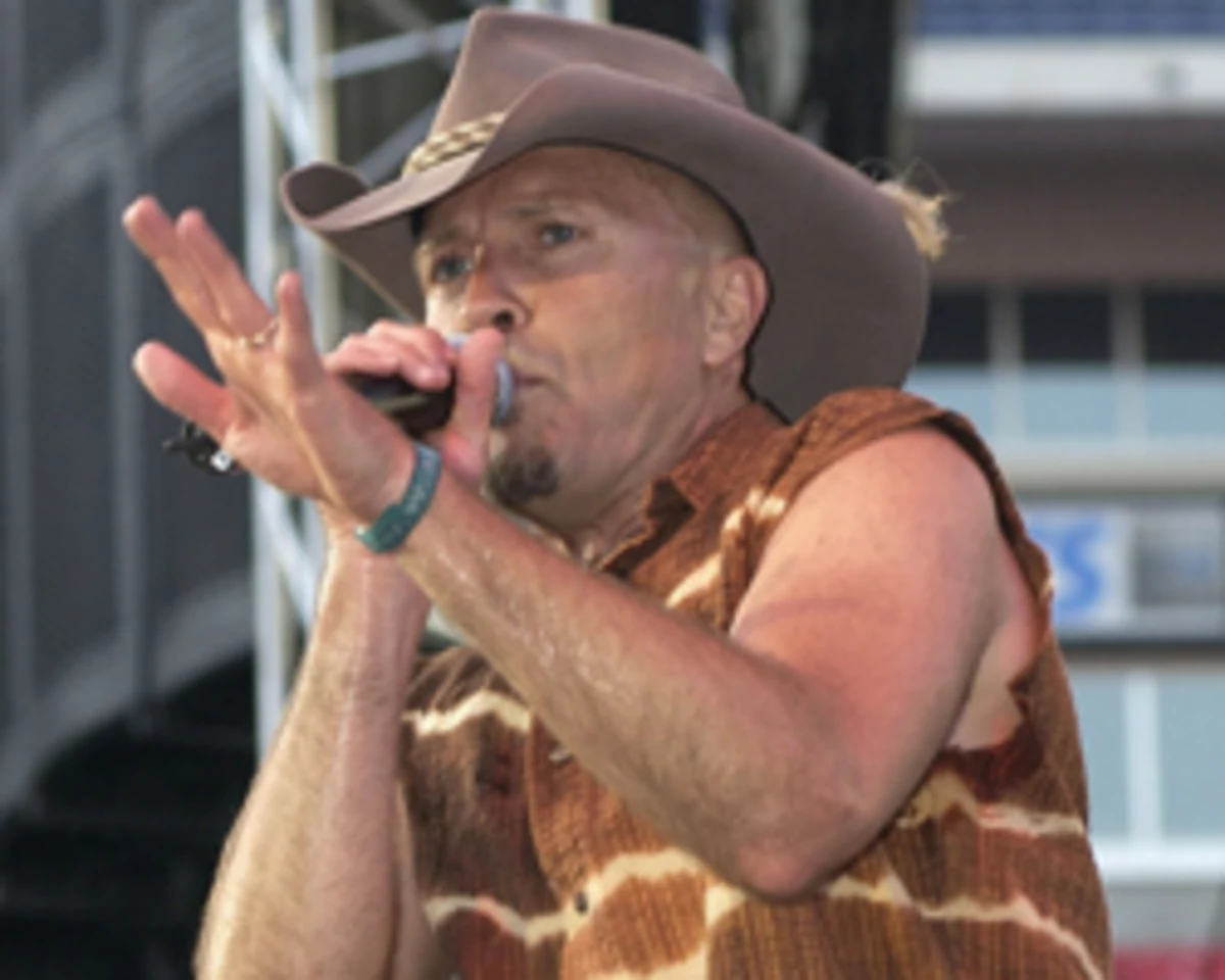 Sawyer Brown, ‘Smokin’ Hot Wife’ Song Review