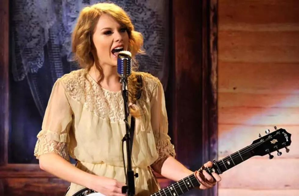 Taylor Swift Leads Country Nominees for 2011 Teen Choice Awards