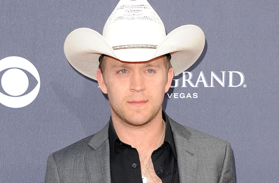 Justin Moore Talks Growing Up, Saying Goodbye and Passing the &#8216;Wife Test&#8217;