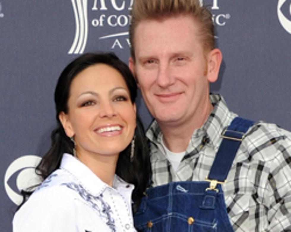 Joey and Rory to Release Christmas Album Straight From the ‘Farmhouse’