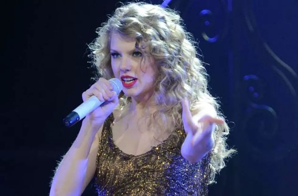Taylor Swift Performs Special Medley for Canadian Fans, Including Justin Bieber&#8217;s &#8216;Baby&#8217;