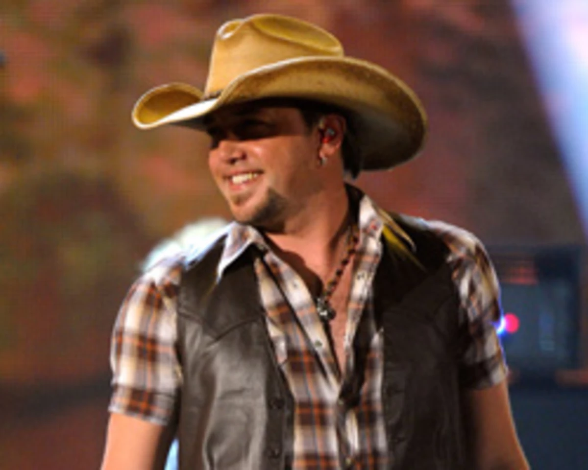 Jason Aldean Stars in New Wrangler Retro Jeans Commercial