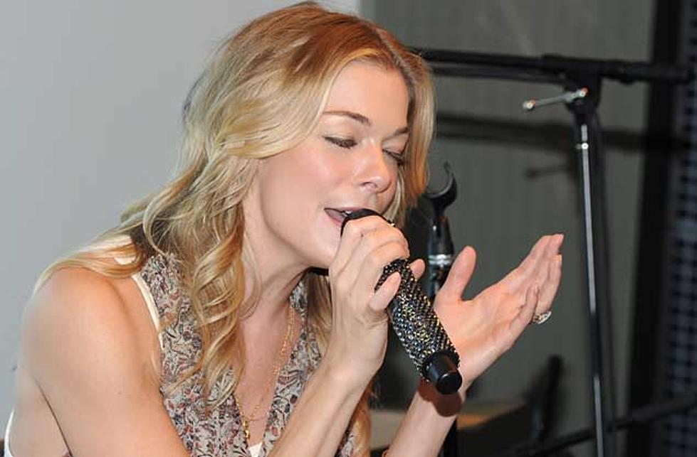 LeAnn Rimes Talks Growing Up Fast, Unique &#8216;Lady and Gentlemen&#8217; Cover Album