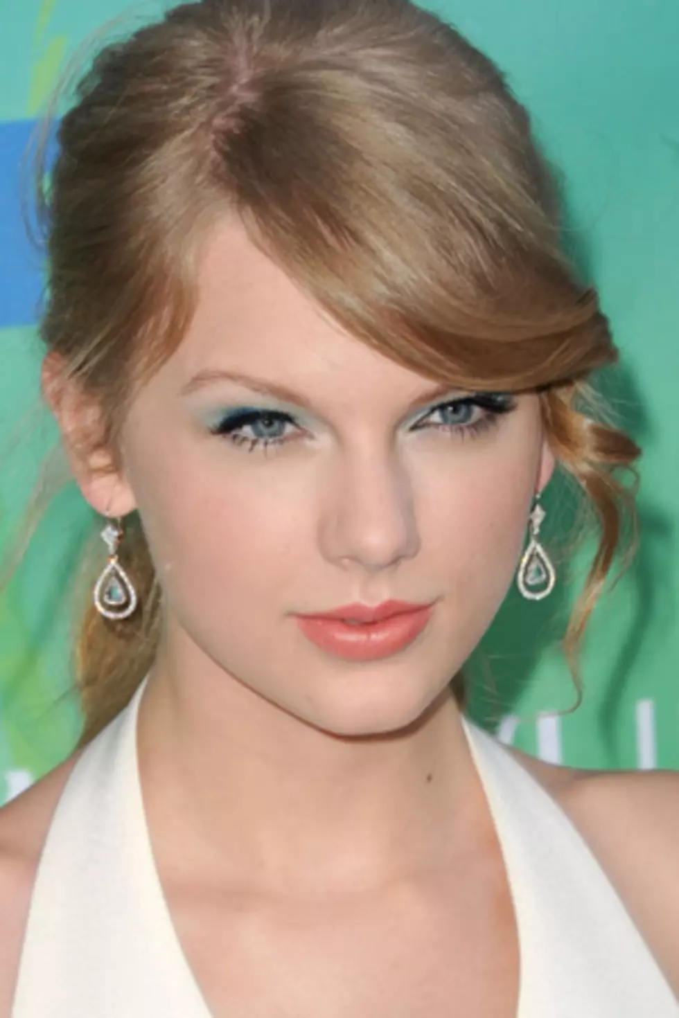 Get Taylor Swift&#8217;s Teen Choice Awards Look