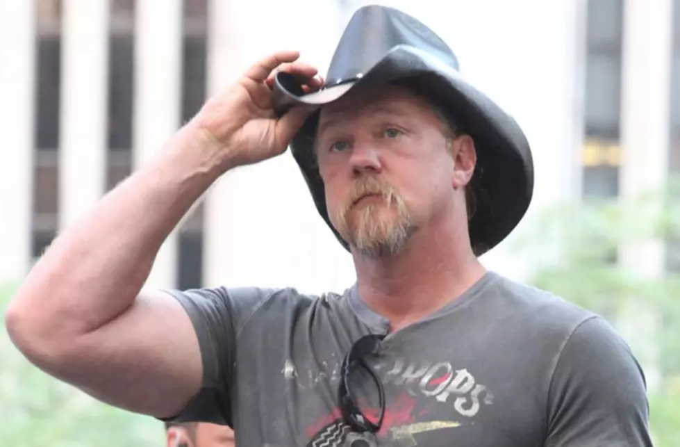 Trace Adkins to Salute the Troops at NASCAR Event in Texas