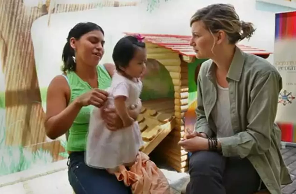 Sugarland&#8217;s Jennifer Nettles Tells Fans About the Shalom Foundation