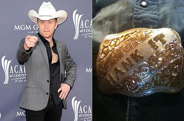 Justin Moore Shows Off Gift From Fans