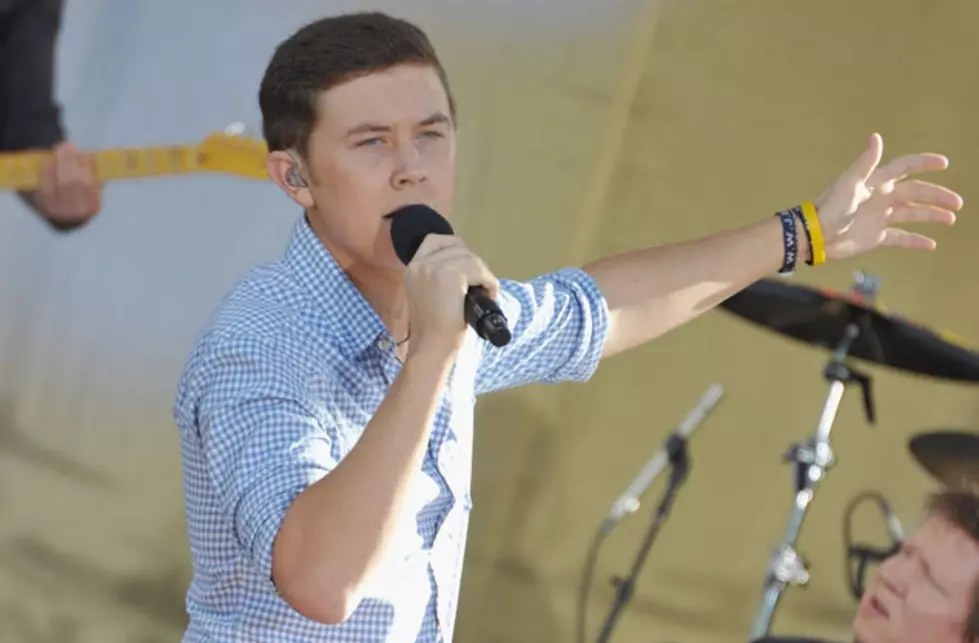 Scotty McCreery&#8217;s Dream Comes True With Visit to MLB Fan Cave