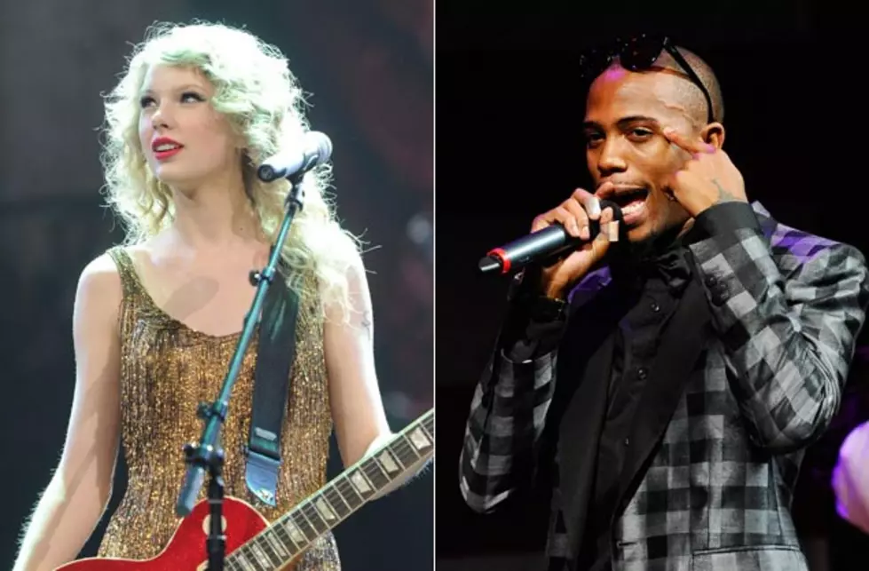 Taylor Swift Joined By Rapper B.o.B at Dallas Show