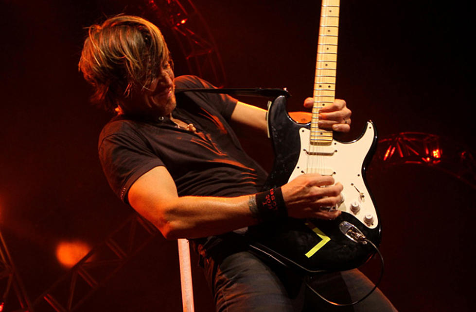 Keith Urban Ends His &#8216;Long Hot Summer&#8217; by Topping the Country Singles Charts