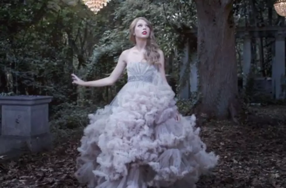Designer Says Taylor Swift Wonderstruck Dress Is His New Best-Seller