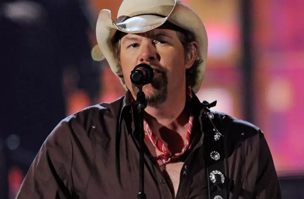 Toby Keith Shares His Thoughts on &#8216;Don&#8217;t Ask, Don&#8217;t Tell&#8217; and Female Soldiers