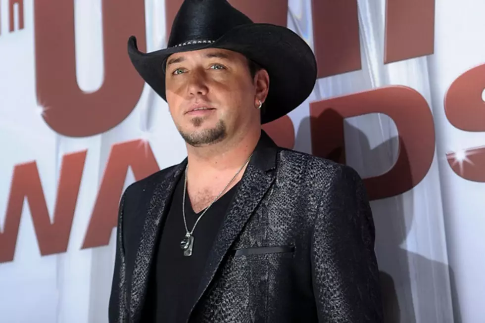 Jason Aldean Leaves ‘Tattoos on This Town’ at the 2011 CMA Awards