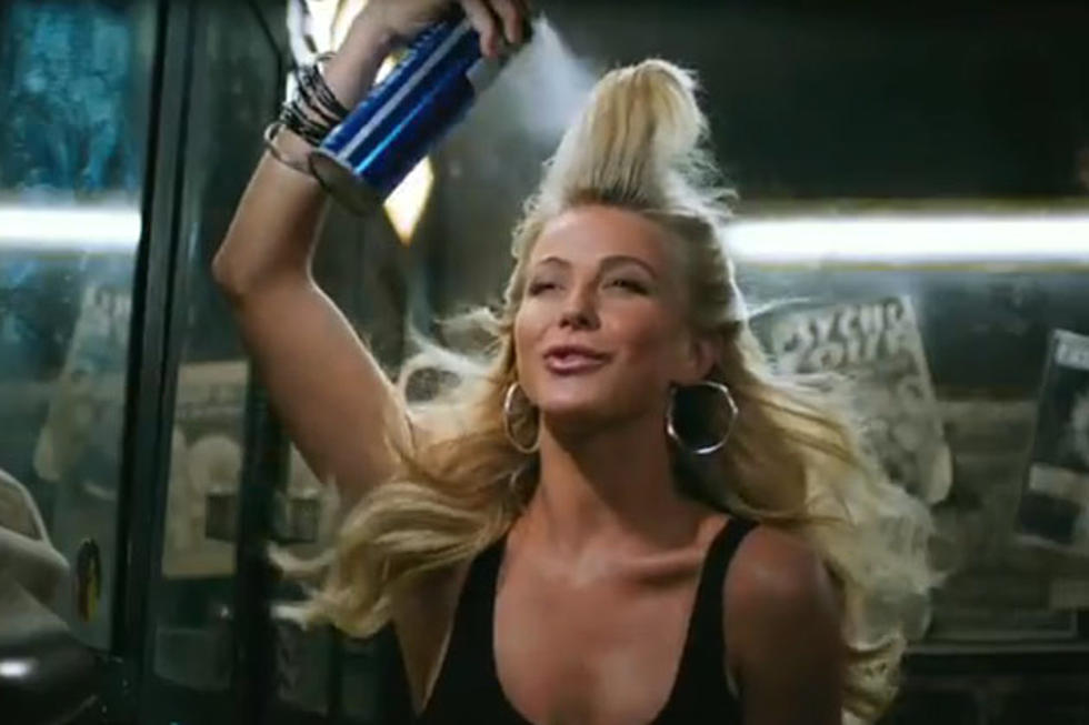 Julianne Hough Flaunts Big Hair in &#8216;Rock of Ages&#8217; Movie Trailer