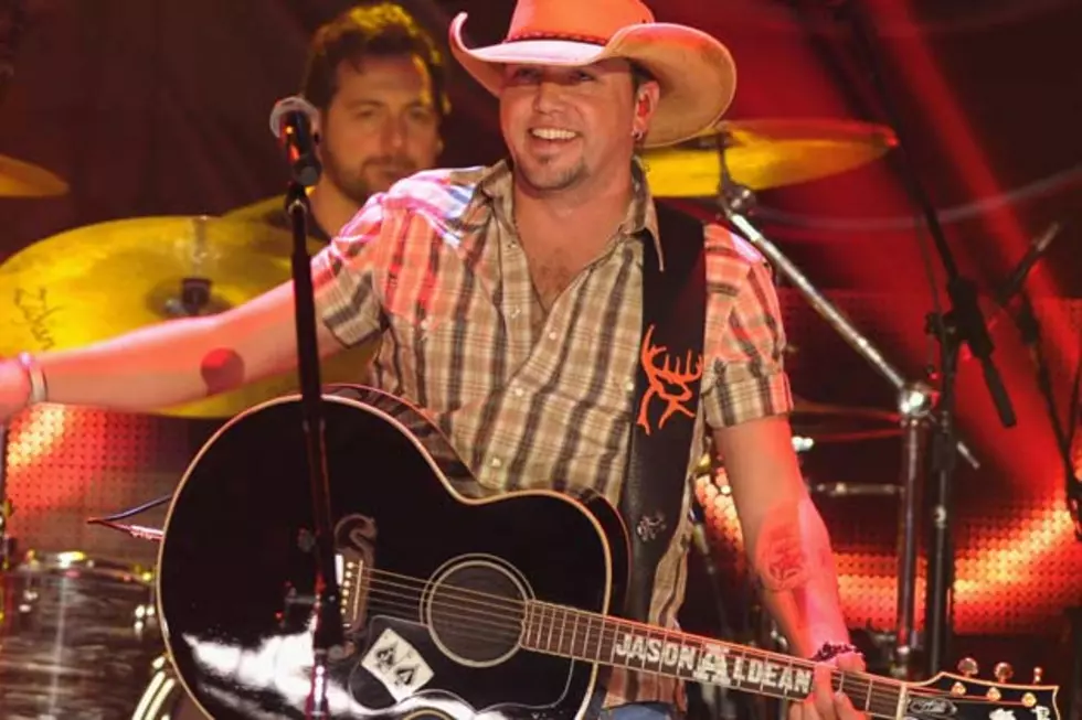 Jason Aldean Offers Up &#8216;Tattoos on This Town&#8217; at 2011 CMT Artists of the Year Awards
