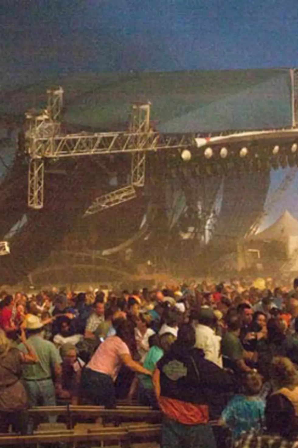 Top 10 News Stories of 2011: Stage Collapses at Indiana State Fair Prior to Sugarland Concert