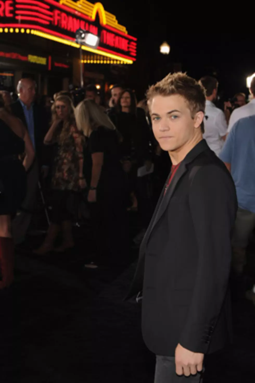 Hunter Hayes to Perform &#8216;Storm Warning&#8217; on &#8216;Good Morning America&#8217;