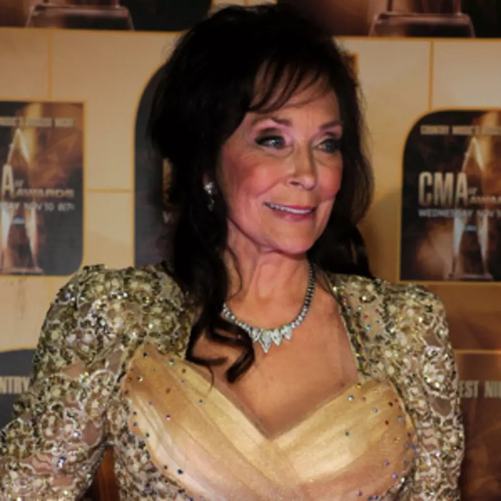 13 Country Artists With Bad Luck: Loretta Lynn