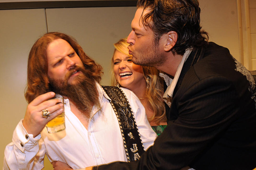 Caption This Picture: Blake Shelton Puckers Up for Jamey Johnson