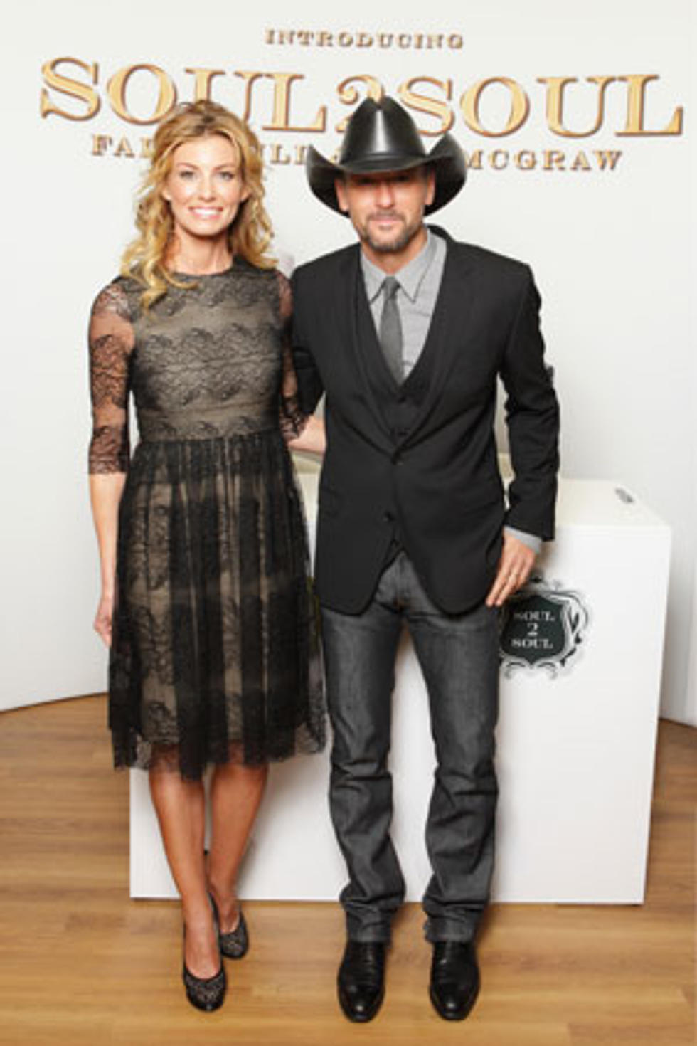 Tim McGraw and Faith Hill Debut Soul2Soul Fragrance Set