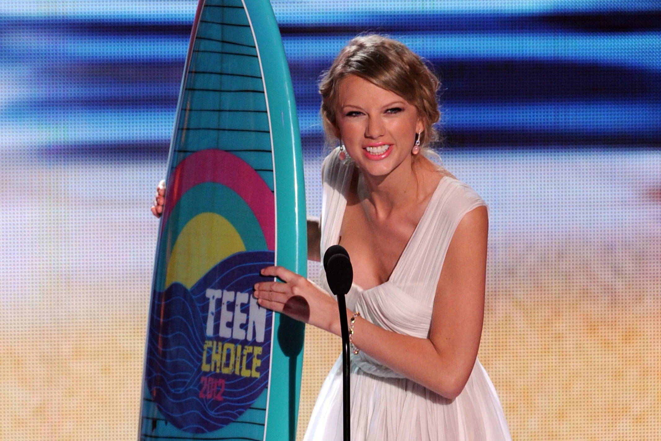 Taylor Swift Style — Teen Choice Awards