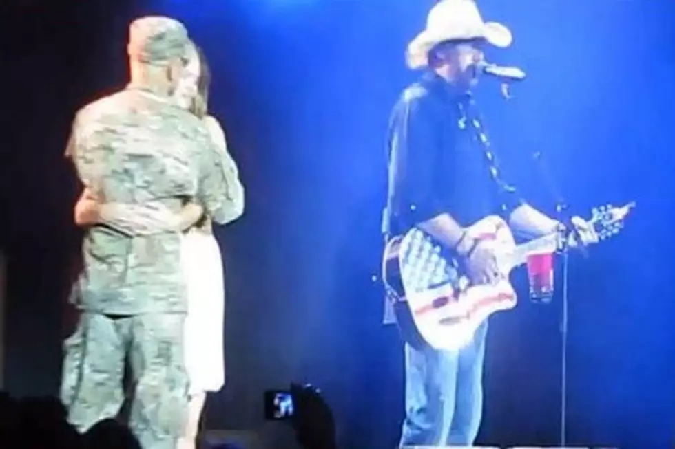 Toby Keith Surprises Military Wife With Her Returning Soldier Husband