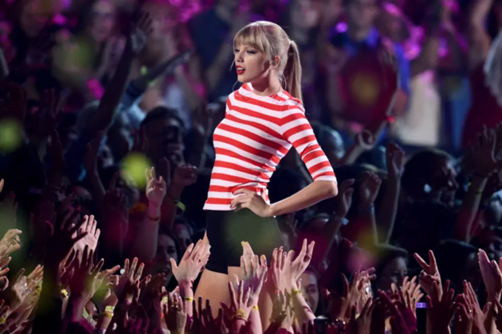 Taylor Swift Closes 2012 VMAs With ‘We Are Never Ever Getting Back Together’