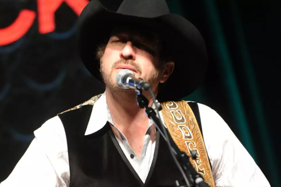 Kix Brooks Proves He’s Definitely Not ‘New to This Town’ With ‘CMA Music Festival’ Special Performance