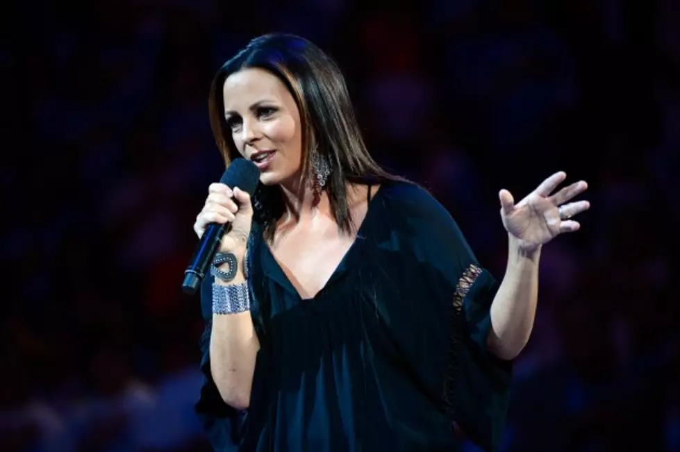 Sara Evans Opens Up About Scary Fan Situation