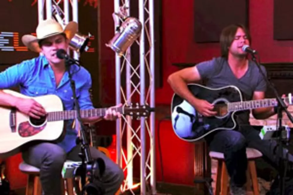 Dustin Lynch Performs ‘Cowboys and Angels’ Acoustic – Exclusive Video