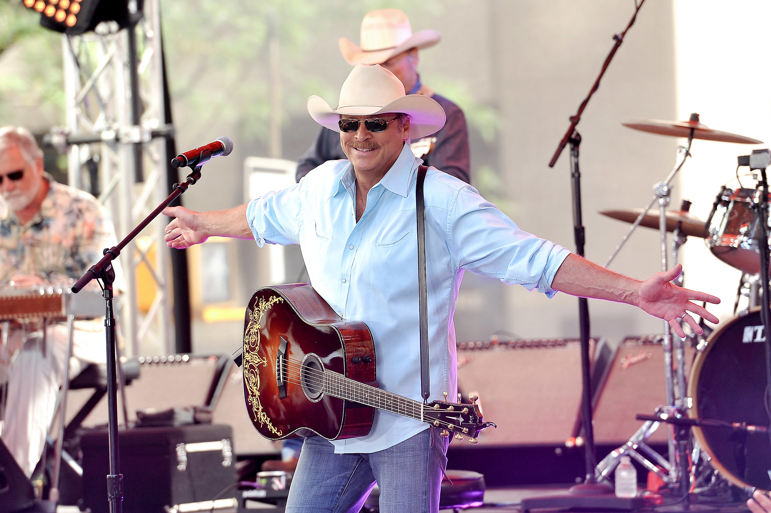 10 Things You Didn't Know About Alan Jackson