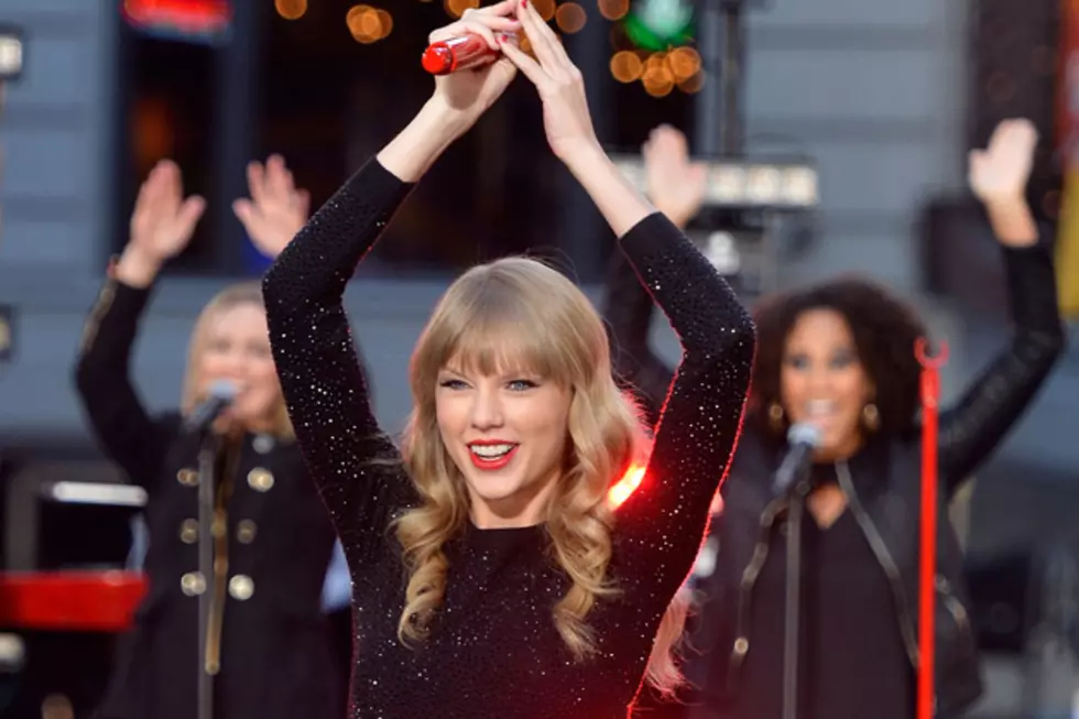 Taylor Swift’s ‘Red’ on Track to Surpass One Million in Sales in First Week of Release