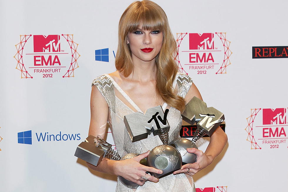 Taylor Swift Wins Best Female Artist at MTV’s 2012 European Music Awards